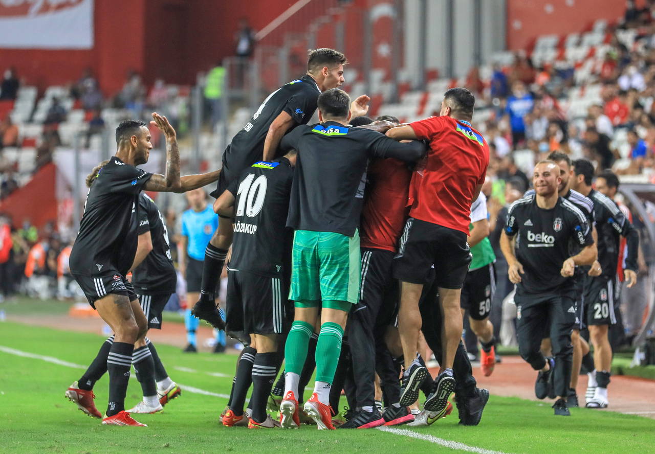 Antalyaspor - Beşiktaş maçında Montero parladı