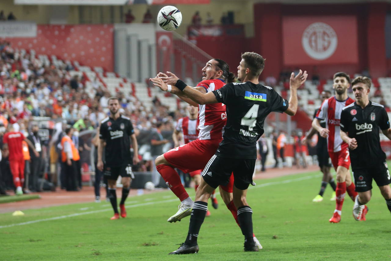 Antalyaspor - Beşiktaş maçında Montero parladı