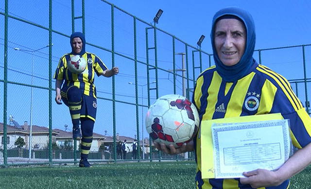Antrenörlük hayali için 53 yaşında lise diploması aldı