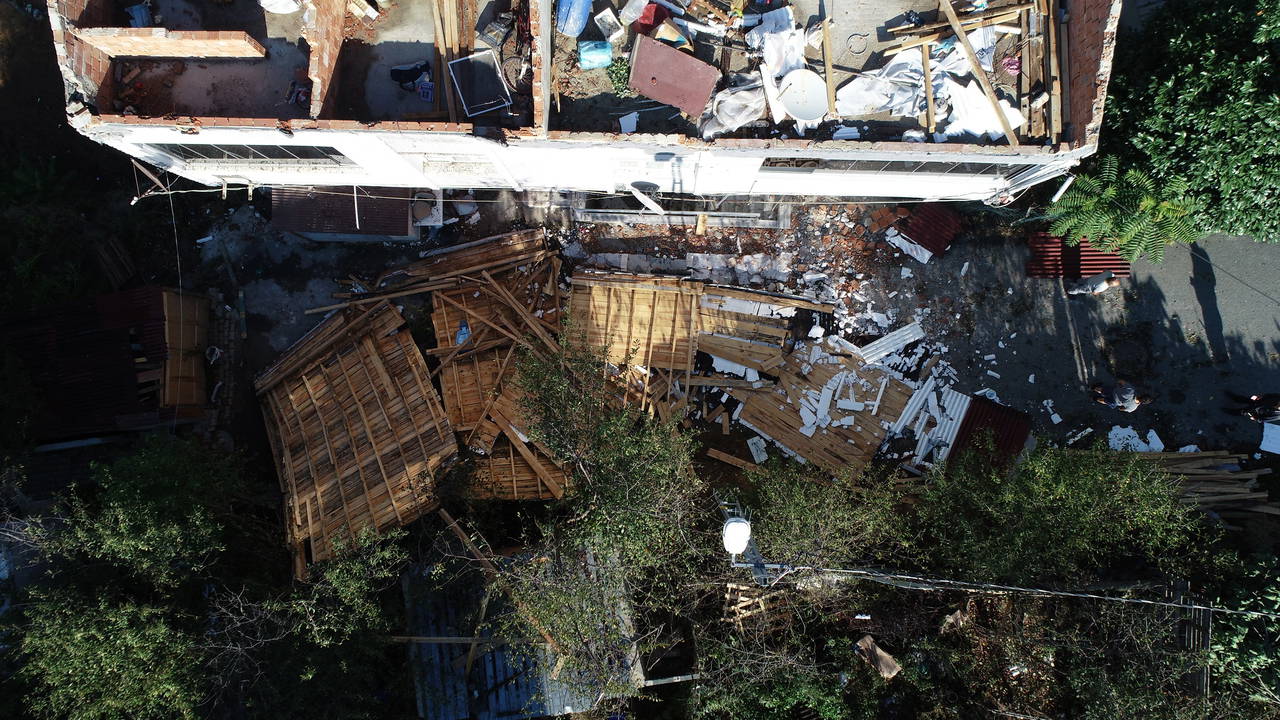 İstanbul'da bu sabah... Gün ağardı, hasarın boyutları ortaya çıktı