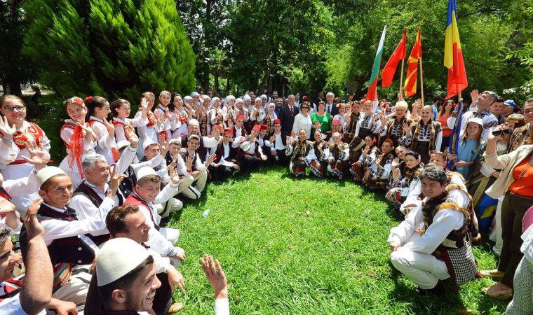 İzmir'den tüm dünyaya barış mesajları verilecek