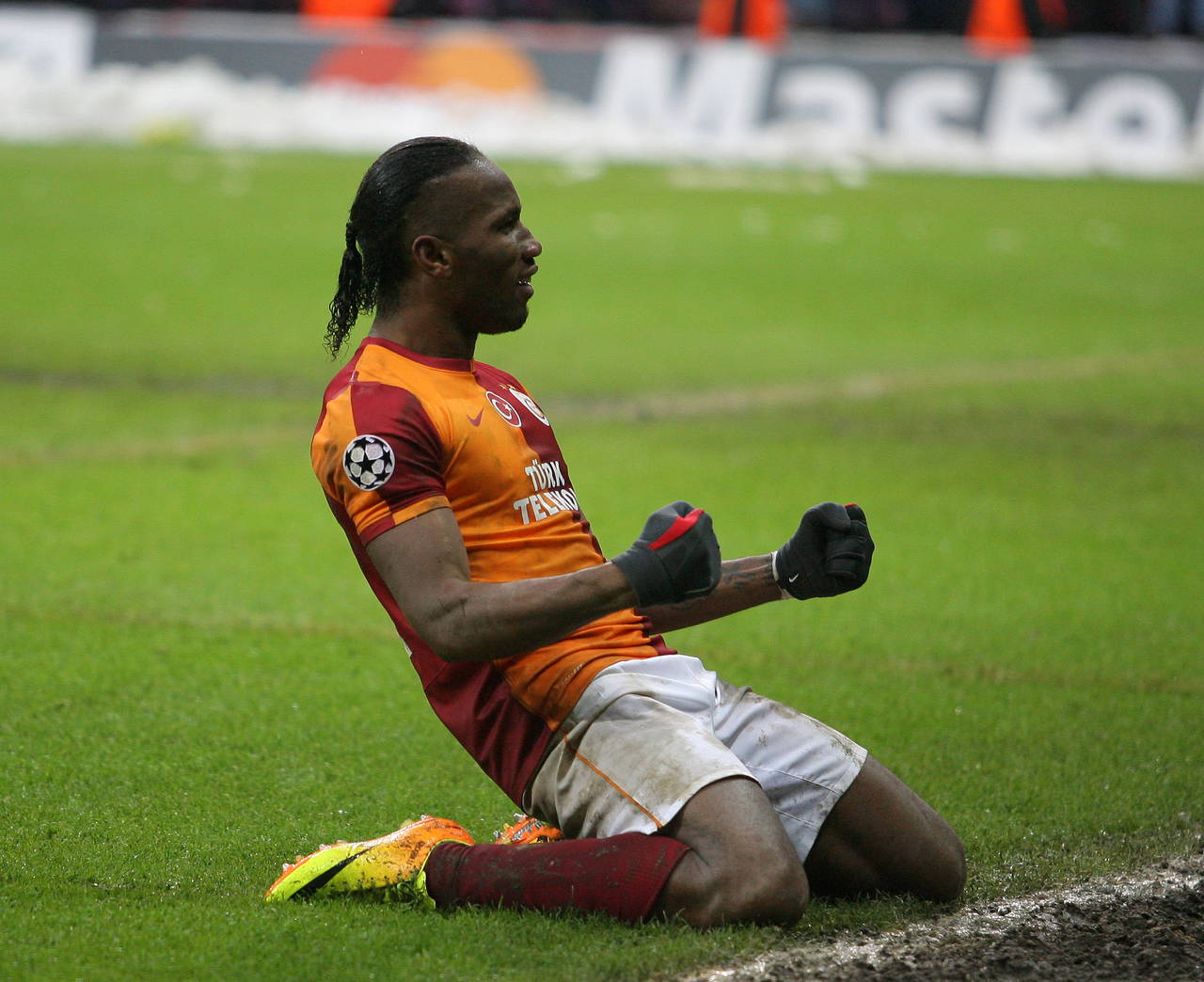 Manchester United'lı Alex Telles'ten Didier Drogba anısı