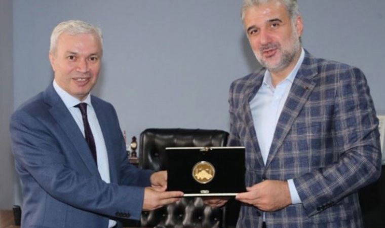 Manidar ziyaret: AKP'den 