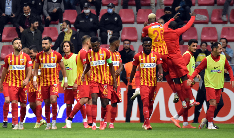 Kayserispor evinde Galatasaray'ı farklı geçti | Kayserispor - Galatasaray (3-0)