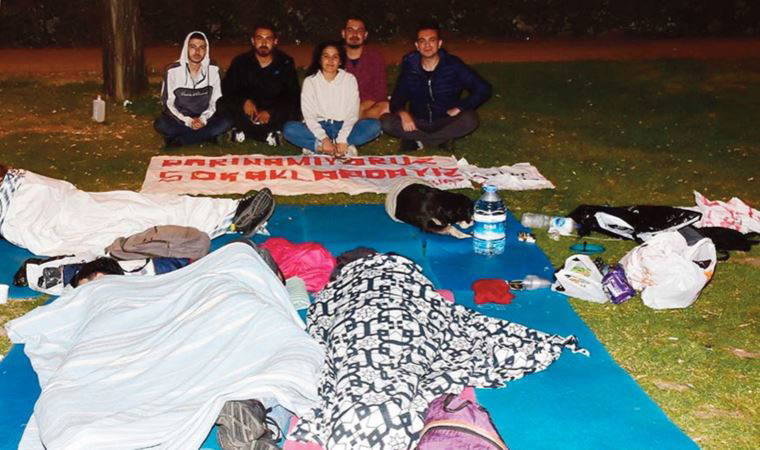 ‘Yurtsuz’ öğrenci kenti İzmir