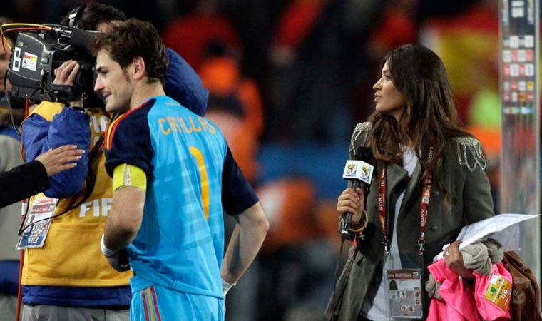Ünlü kaleci Casillas'ı kızdıran fotoğraflar!