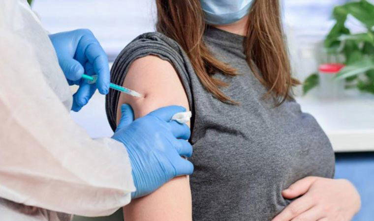 Hamileler için Covid-19 rehberinde 'aşı' güncellemesi yapılacak
