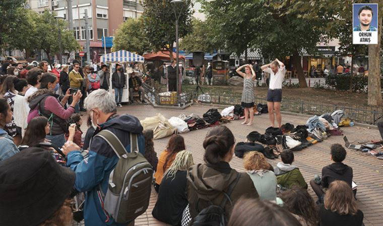 İnsanlığın renklerine övgü...