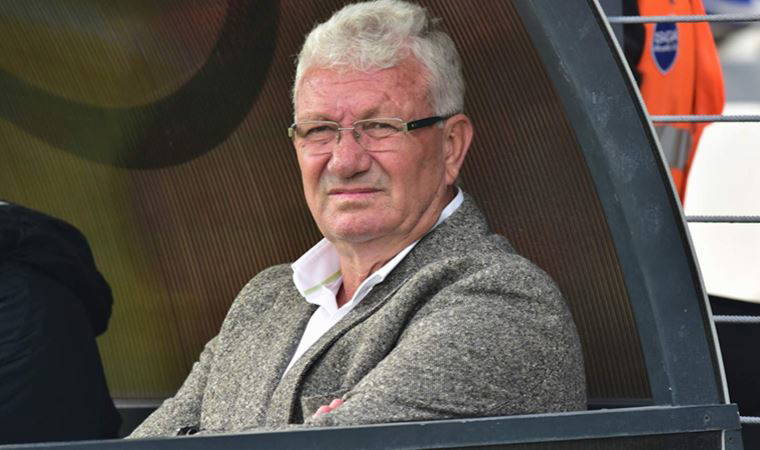 Bursaspor'un eski teknik direktörü İsmail Ertekin kalp krizi geçirdi!