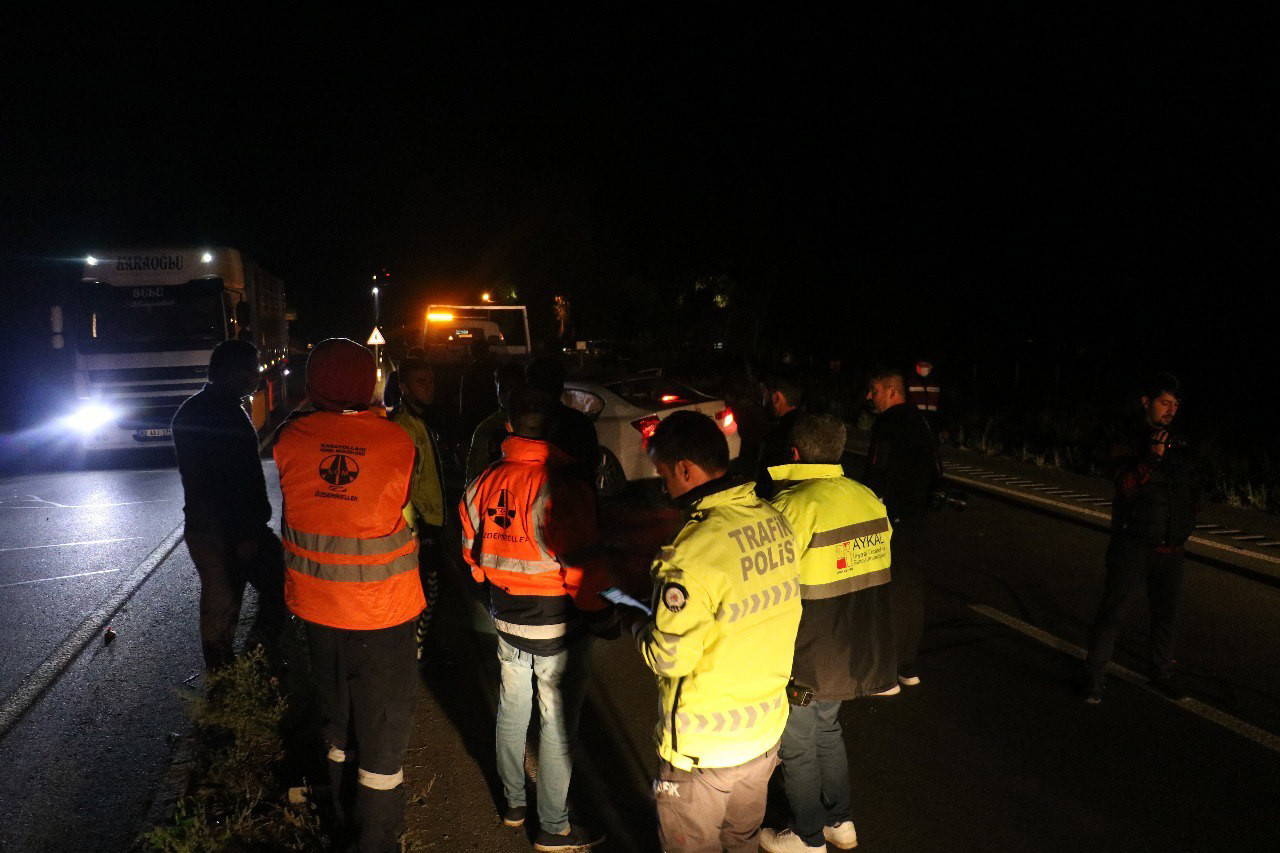 Sivas-Ankara karayolunda feci kaza: 6 yaralı