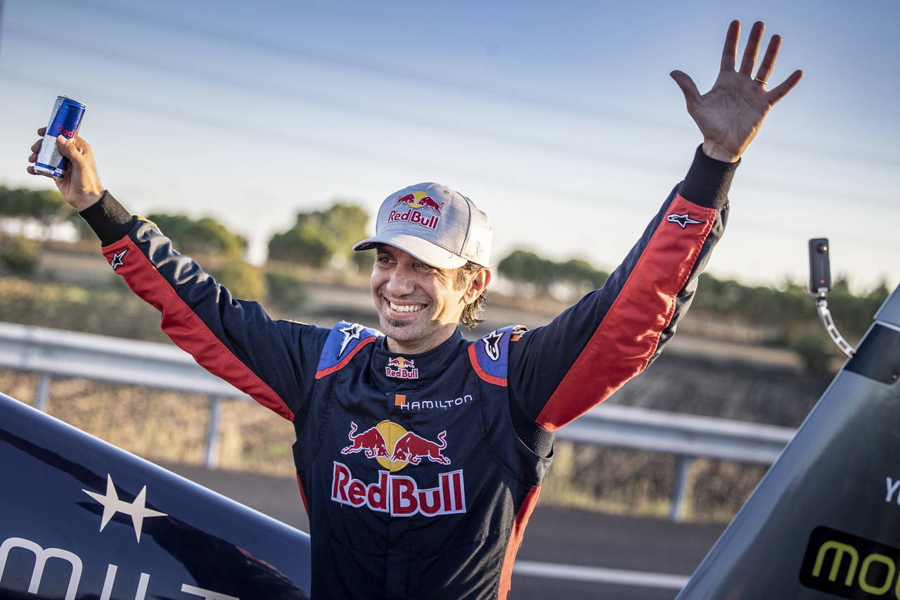 Red Bull sporcusu Dario Costa'nın tünel geçişi Guinness Rekorlar Kitabı’na girdi