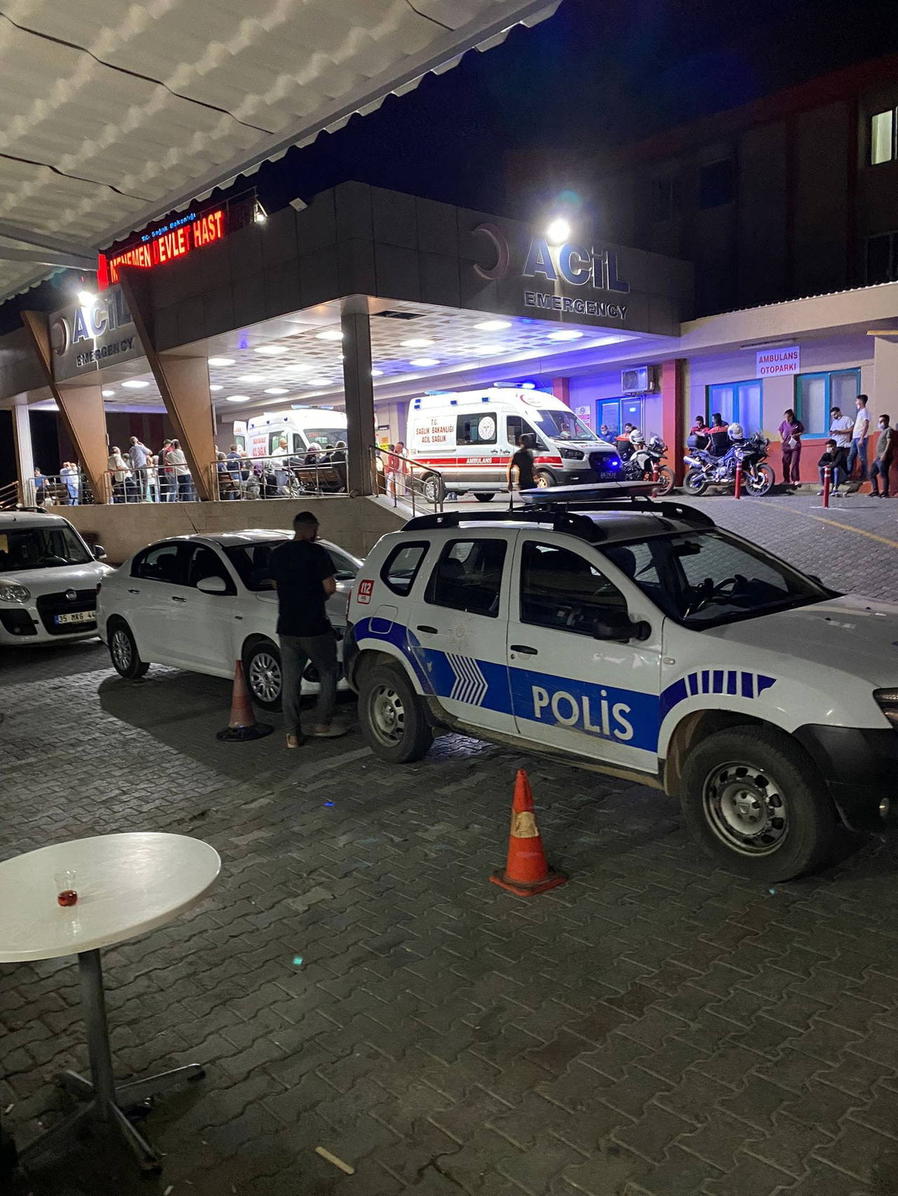 Düğün yolunda korkunç kaza: Onlarca yaralı var