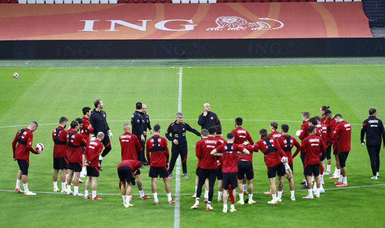 A Milli Takım Teknik Direktörü Şenol Güneş, açıklamalarda bulundu (06.09.2021)