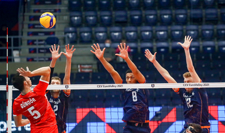 A Milli Erkek Voleybol Takımı, Hollanda'ya 3-1 mağlup oldu