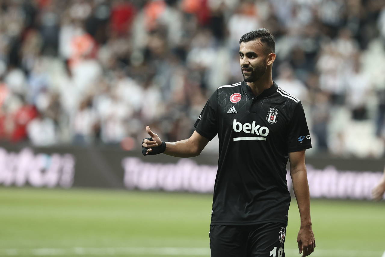 Beşiktaş'ın 2021-2022 sezonundaki yıldız transferleri