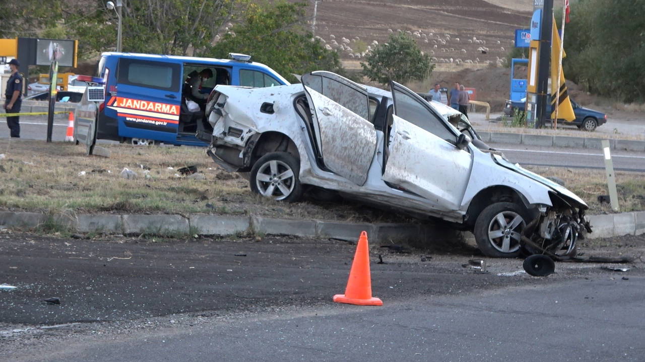 Kırıkkale’de korkunç kaza: Çok sayıda yaralı var