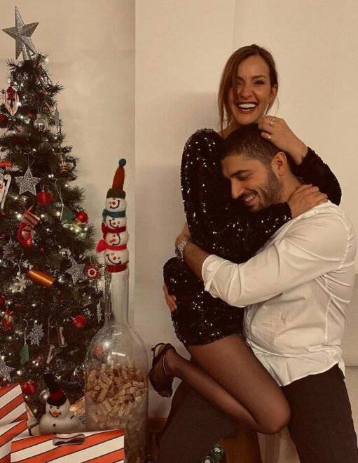 Ünlü isimler yeni yıla böyle girdi: 'Merhaba 2022'