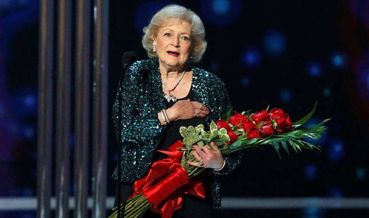 17 Ocak'ta 100 yaşına girecekti: Ünlü aktris Betty White, yaşamını yitirdi
