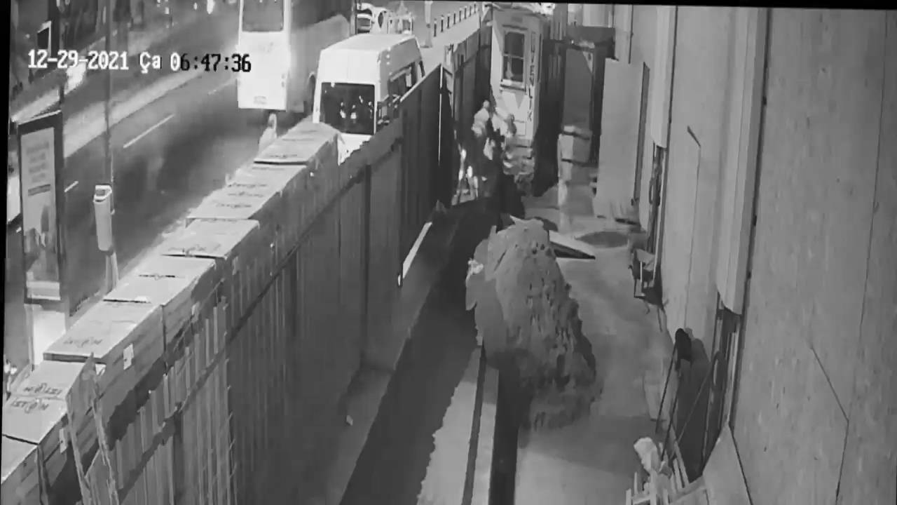 İstanbul'da 200 bin liralık musluk çaldılar