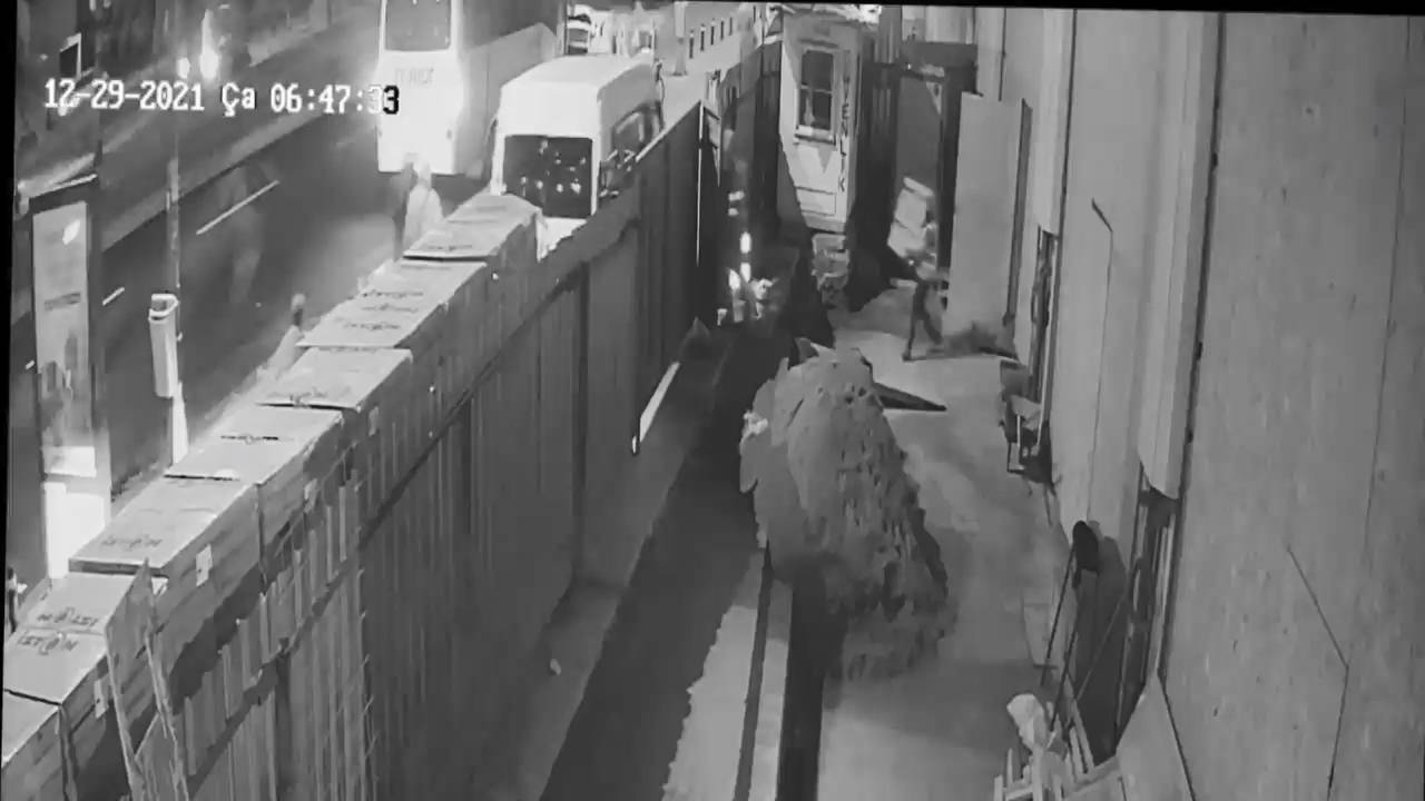 İstanbul'da 200 bin liralık musluk çaldılar