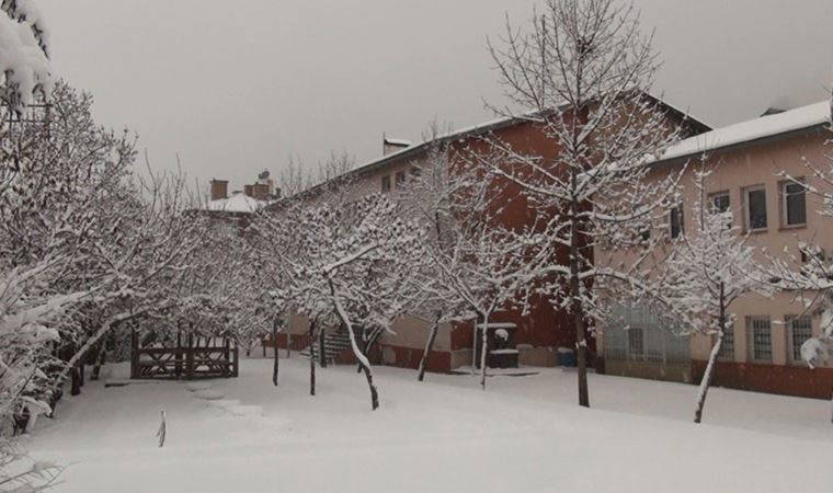 Bitlis'in Ahlat ilçesinde eğitime ara