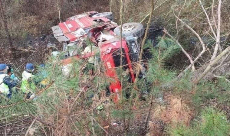 Göreve giden itfaiye aracı devrildi: 4 personel hayatını kaybetti