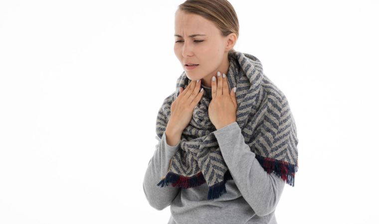 Boğaz ağrısına ne iyi gelir? İşte evde boğaz ağrısını tedavi etmenin 5 yolu...