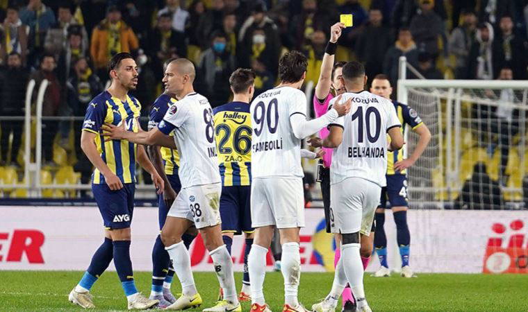 Fenerbahçe, sahasında mağlup! Fenerbahçe 1-2 Adana Demirspor