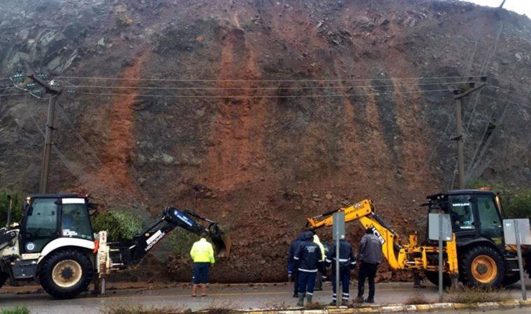 Marmaris- İçmeler kara yolunda heyelan