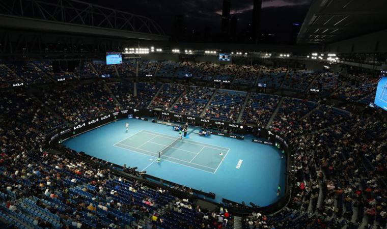 Avustralya Açık Tenis Turnuvası'nda salgın tedbirleri kapsamında biletlerin yalnızca yarısı satılacak