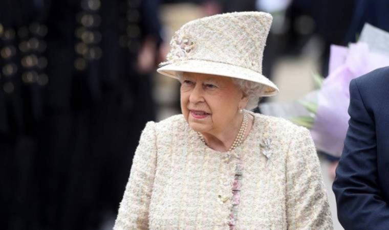 Cinsel saldırıyla suçlanan Prens Andrew'un askeri unvanları elinden alındı