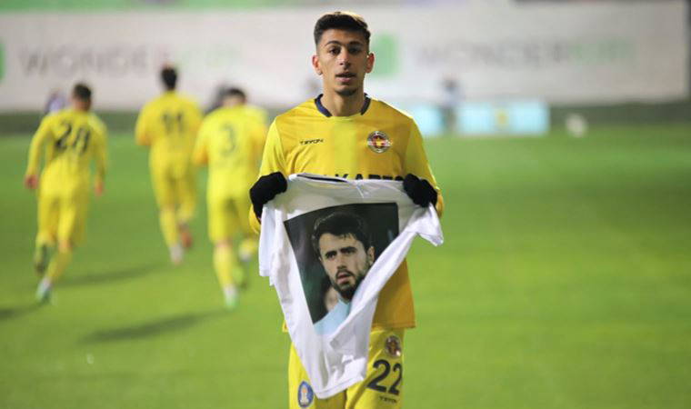 Menemenspor golü attı, Ahmet Çalık'ı unutmadı