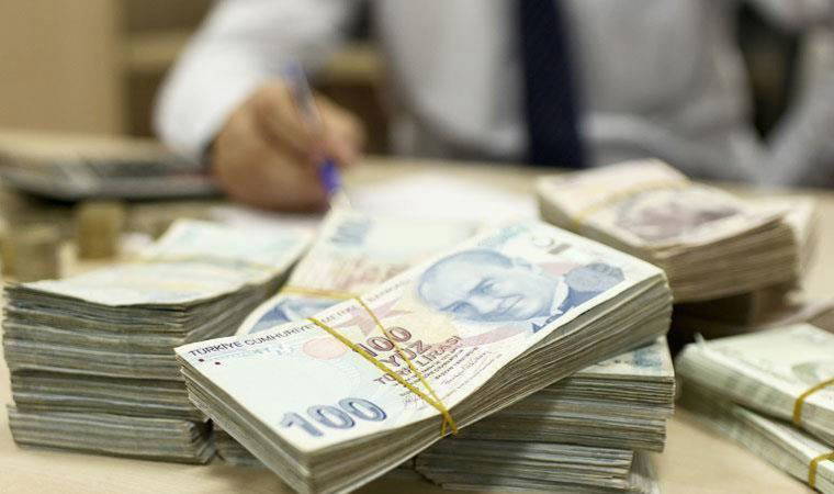 Memur ve emeklinin beklediği zamlı maaş ödemeleri yetişmedi