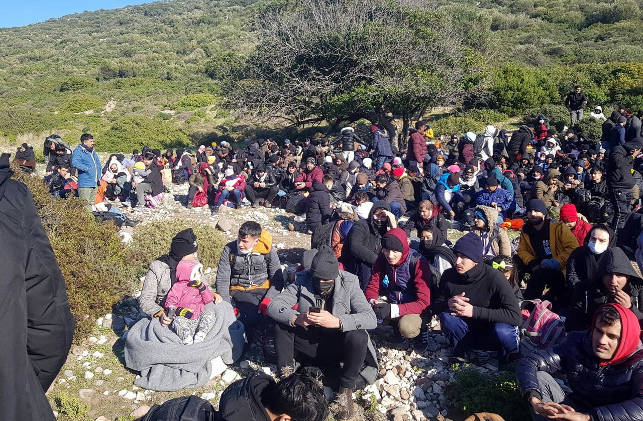 İzmir'de 492 kaçak göçmen yakalandı: 6 gözaltı