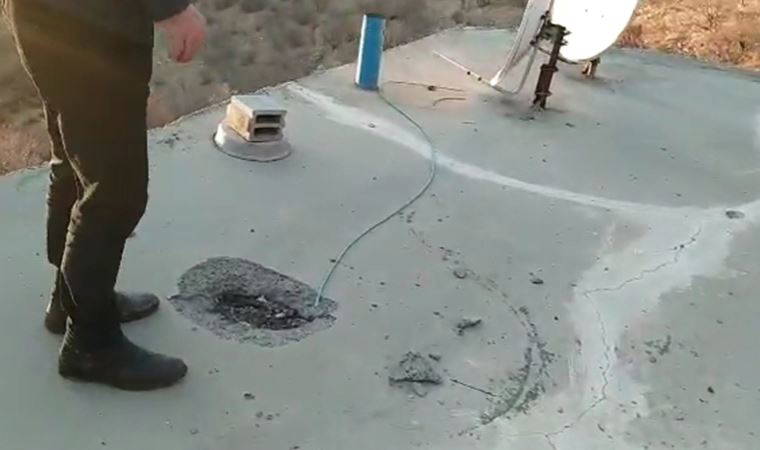 Eve yıldırım düştü, tüm eşyalar yandı