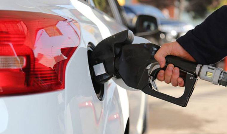 Doların ardından akaryakıt fiyatlarına bir darbe daha