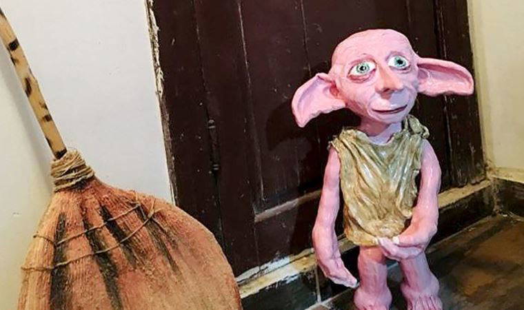 Harry Potter'ın ev cini Dobby'nin heykeli çalındı: 'Galiba çok şirin diye aldılar'