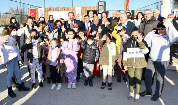 Çiğli’nin ilk oyuncak kütüphanesi açıldı