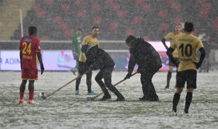 Süper Lig karşılaşmaları kar yağışı tehlikesi altında