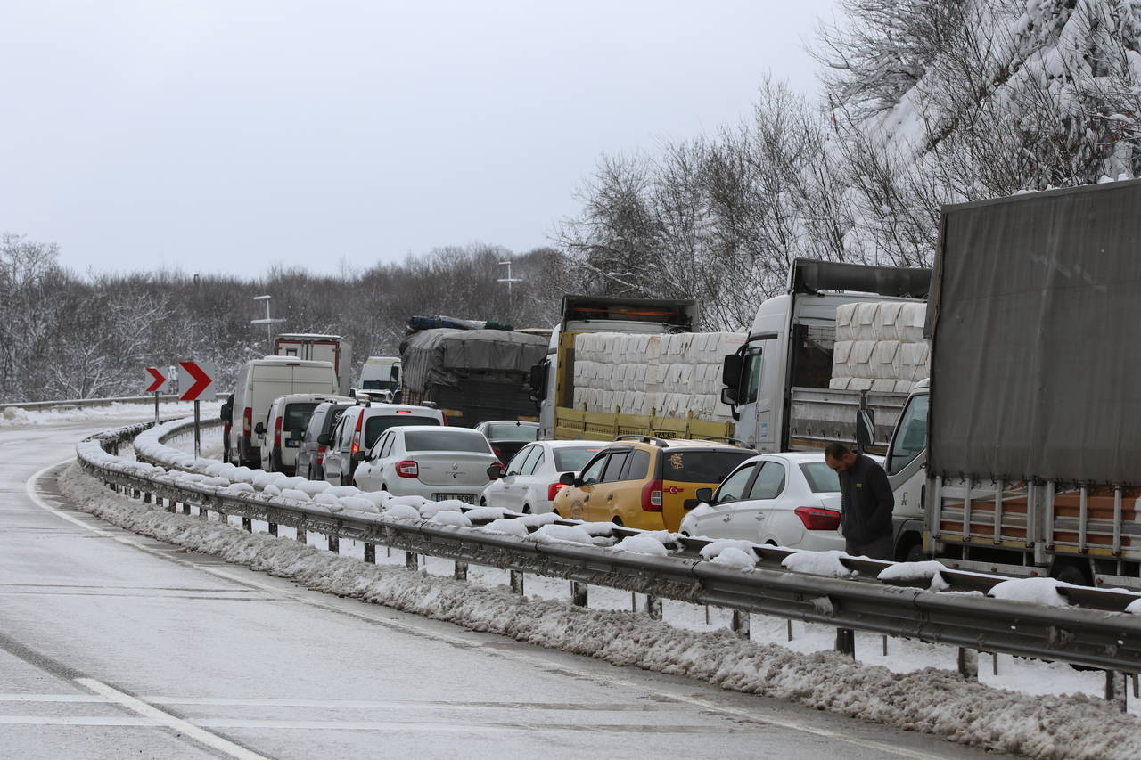 Türkiye genelinde birçok yol ulaşıma kapandı: İşte son durum