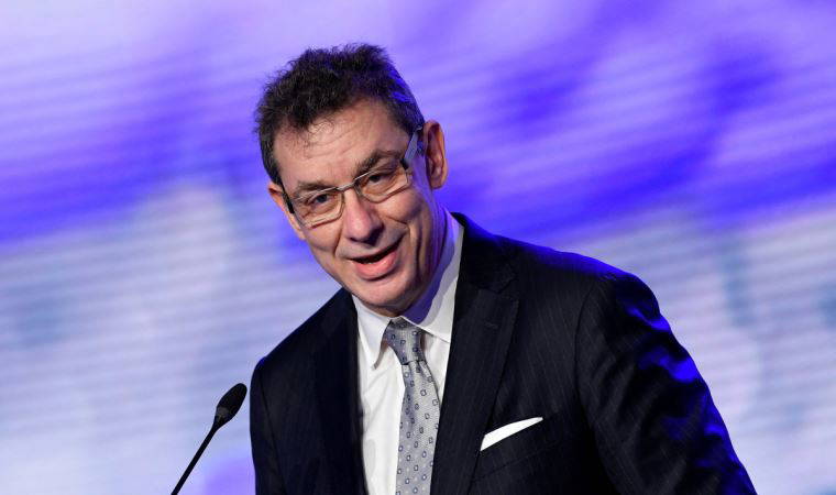 Pfizer CEO’su Bourla: 'Birkaç ay içinde normal hayata dönebiliriz'