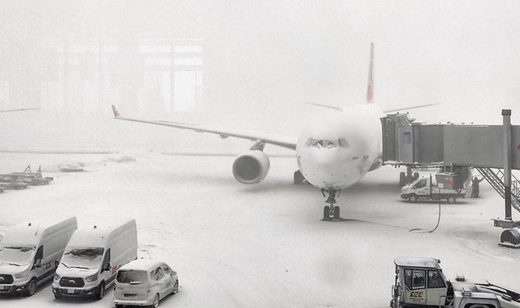 Son dakika | İstanbul Havalimanı’ndaki tüm uçuşlar 04.00’e kadar durduruldu
