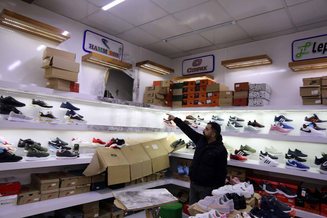 Duvar delerek kuyumcu soygunu: 1,5 milyon liralık altın çaldılar