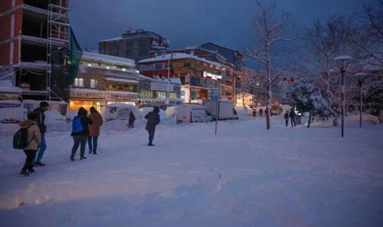 Karda mahsur kalan yurttaşlara otel fırsatçılığı