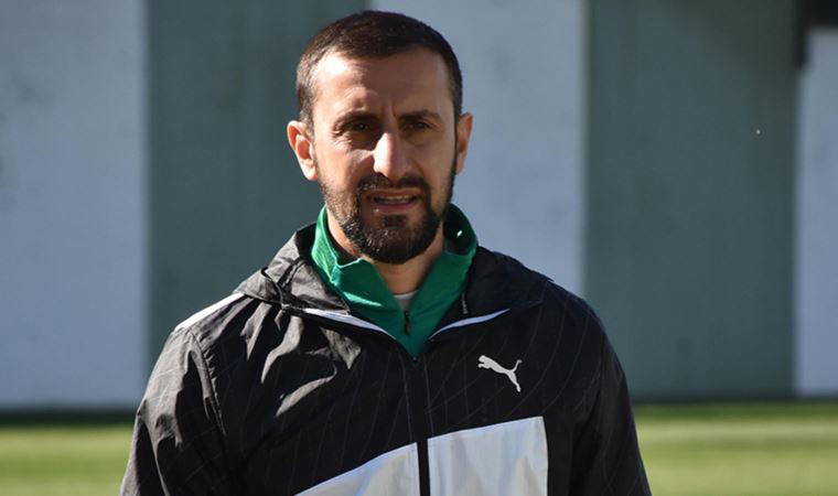 Altay, teknik direktörlük için Serkan Özbalta ile temasta