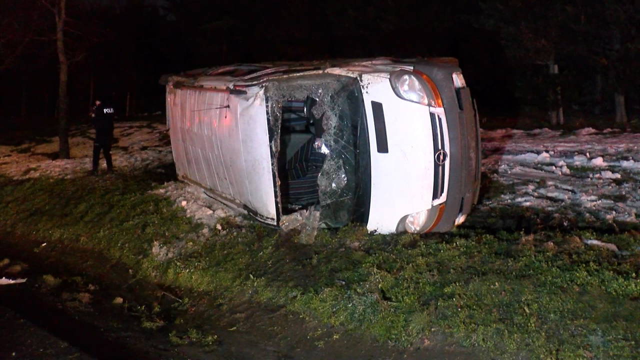 Esenler'de 7 araç birbirine girdi: 4 yaralı