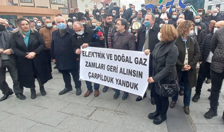 Rize'de 'zam' protestosu: Çarpilduk, yanduk