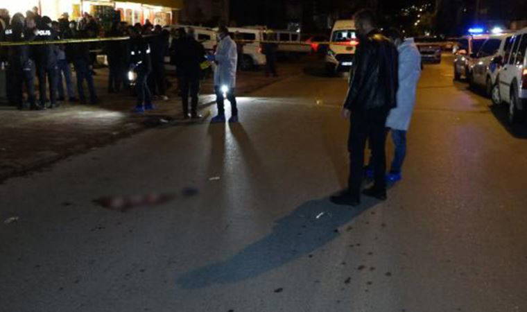 Barışmak için geldi, kafe çıkışında silahla vuruldu