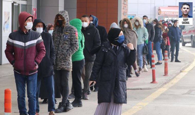 Covid-19 testi için hastane önlerinde kuyruklar oluştu