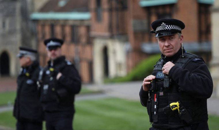 Elizabeth'e saldırı sonrası Windsor'da güvenlik önlemleri artırıldı: Uçuşa yasak bölge ilan edildi